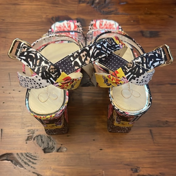 Jessica Simpson multicolored platform heels NWOT - Picture 8 of 8